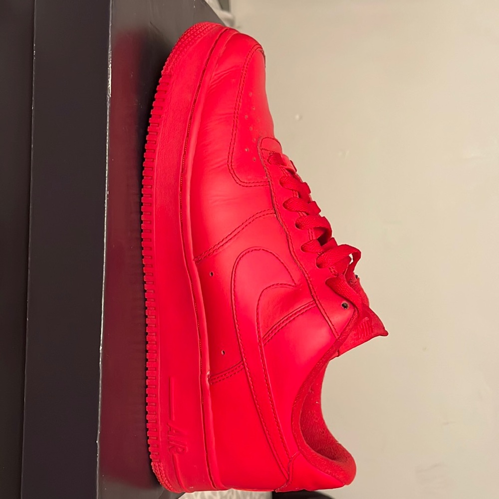 Nike Men's Red Sneakers